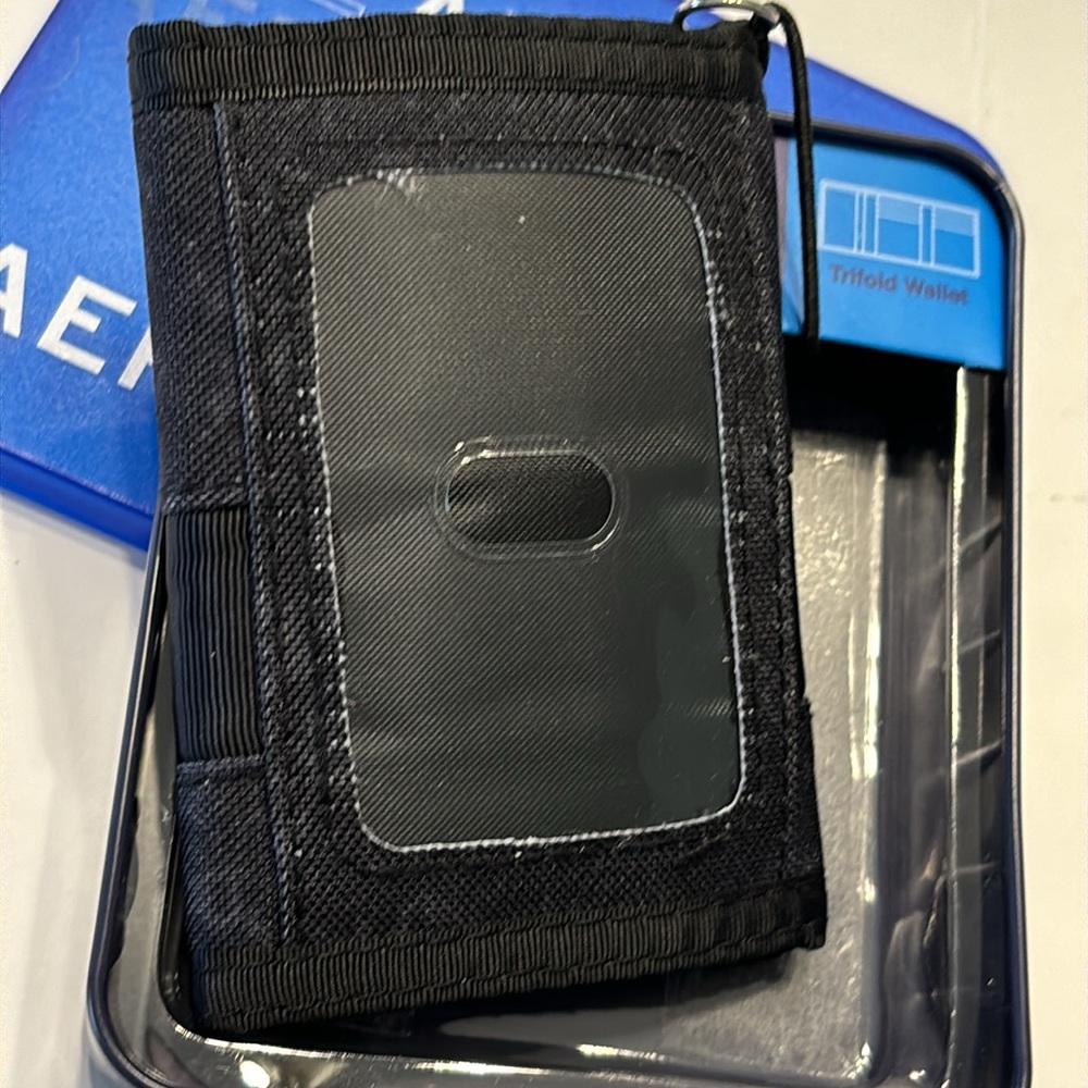 Aeropostale Black Tri-Fold Wallet - Picture 4 of 11